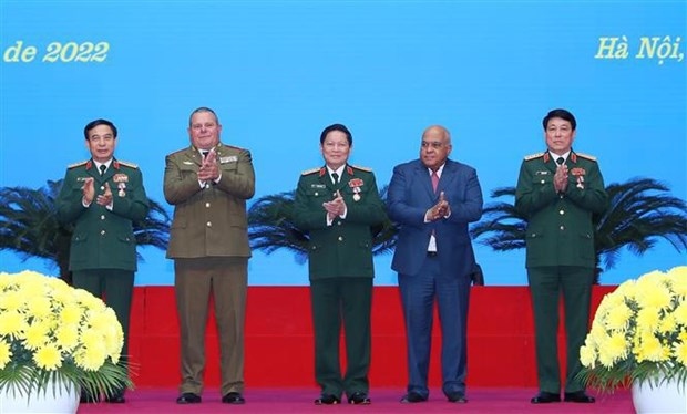 Vietnamese army officer honoured with Cuban orders